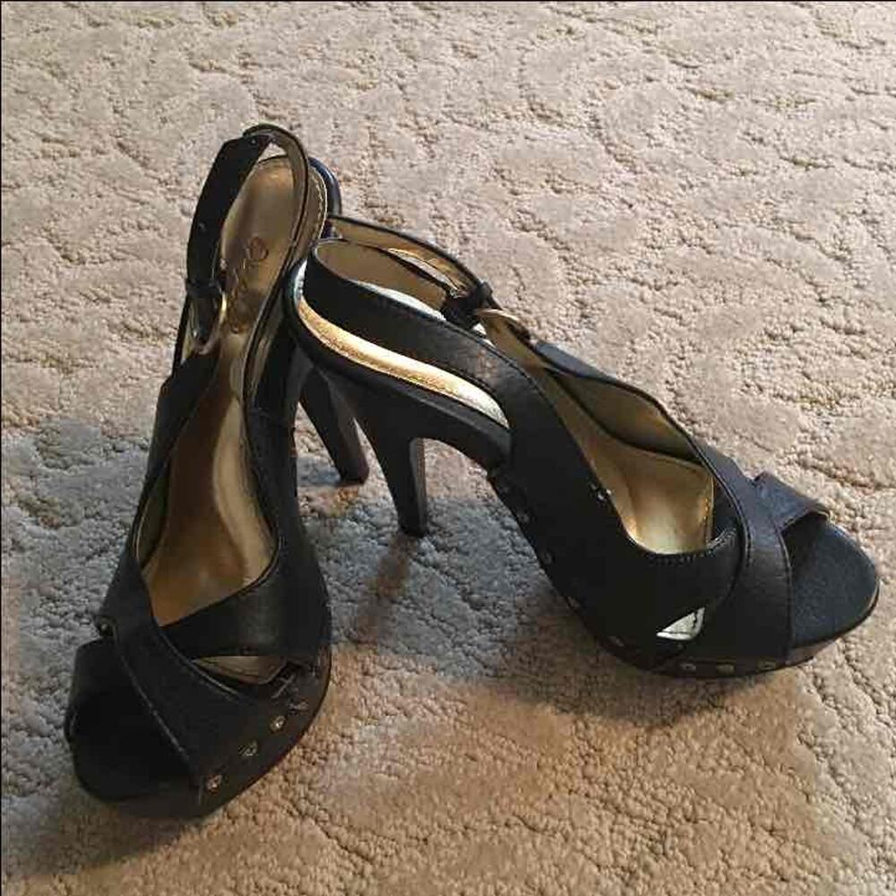 Quips Heels - Black